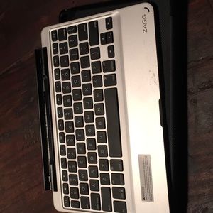 Zagg keyboard